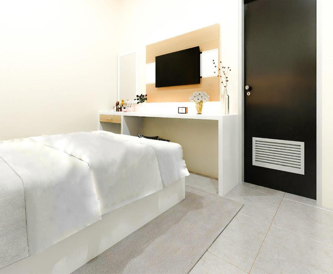 Griya Anggrek Otel Trenggalek Dış mekan fotoğraf